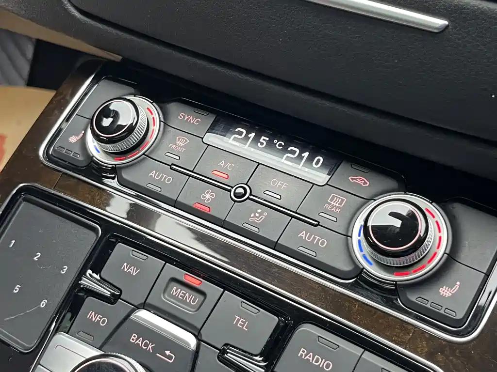 Audi A8 — миниатюра 21