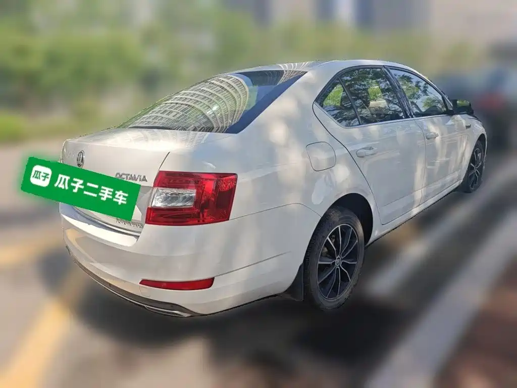 Skoda Octavia — миниатюра 4