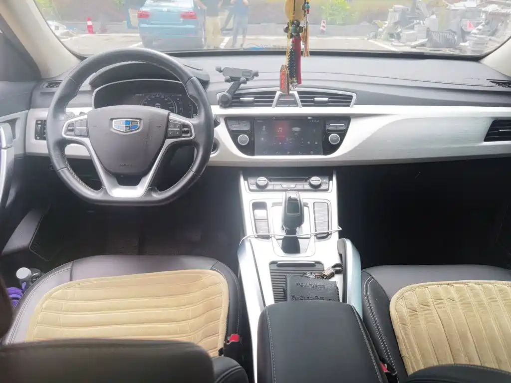 Geely Boyue — миниатюра 13