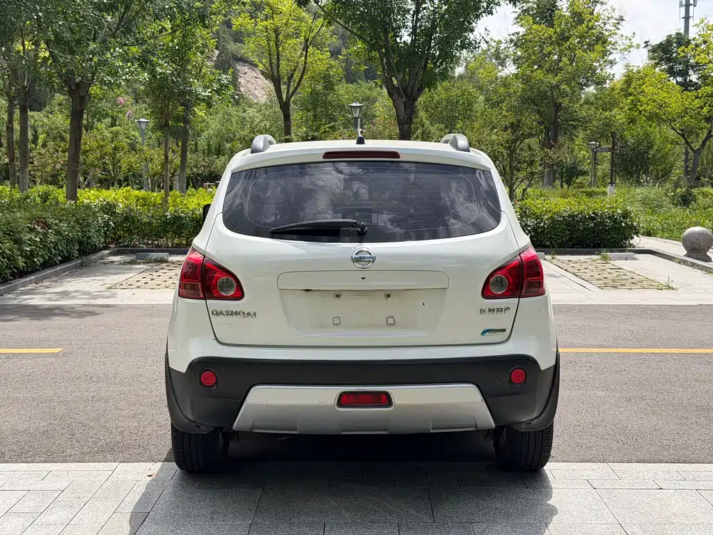 Nissan Qashqai — миниатюра 18
