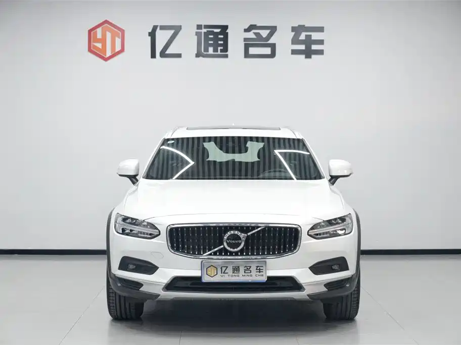 Volvo V90 2021 Cross Country B5 AWD