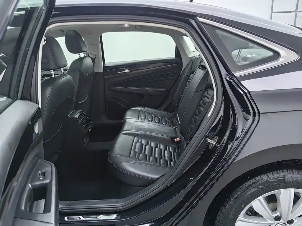 Volkswagen Passat — миниатюра 15
