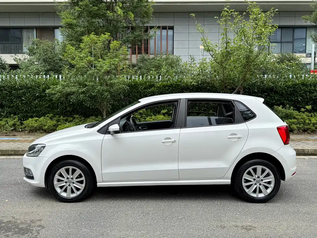 Volkswagen Polo — миниатюра 7