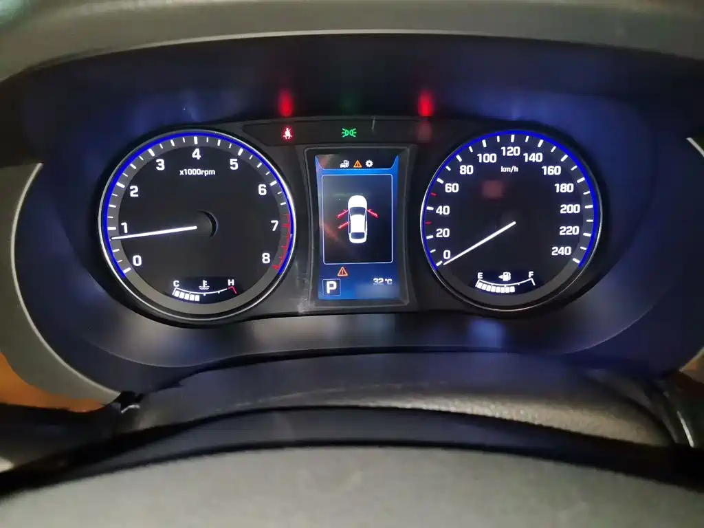 Hyundai Mistra — миниатюра 4