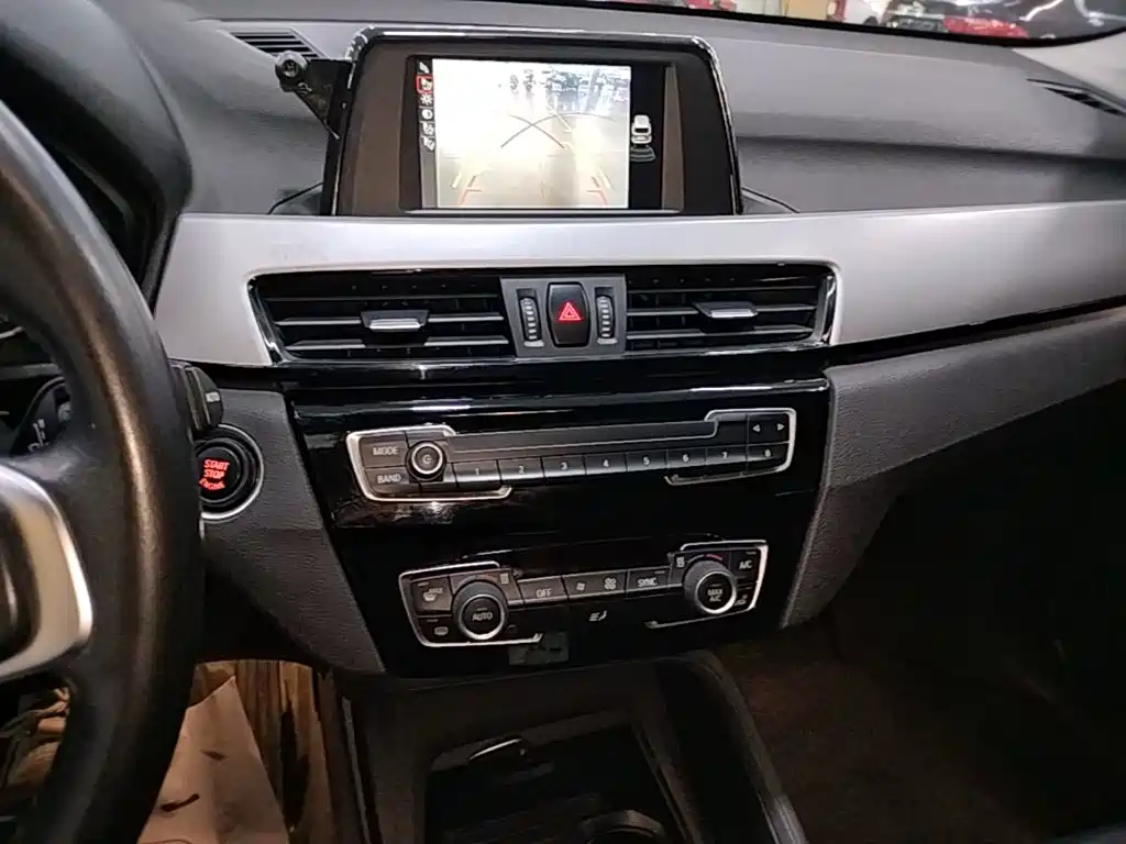 BMW X1 — миниатюра 13