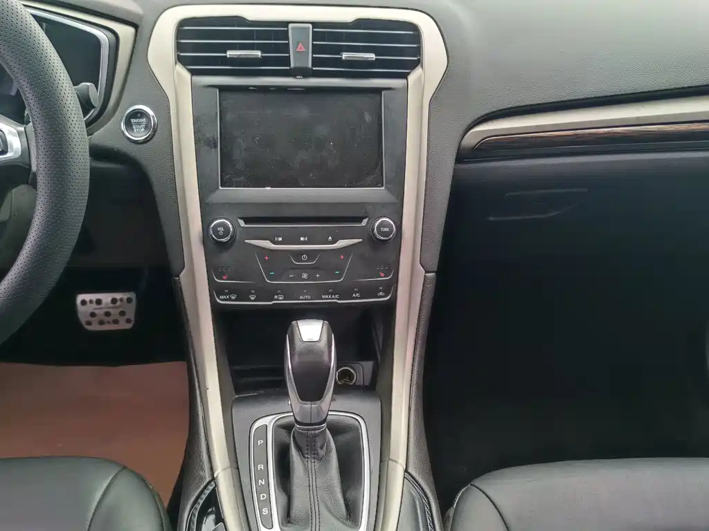 Ford Mondeo — миниатюра 21