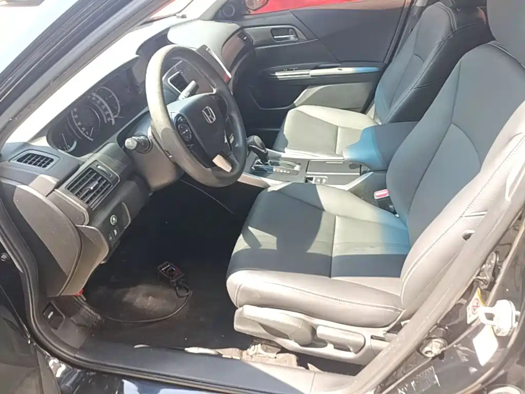 Honda Accord — миниатюра 15