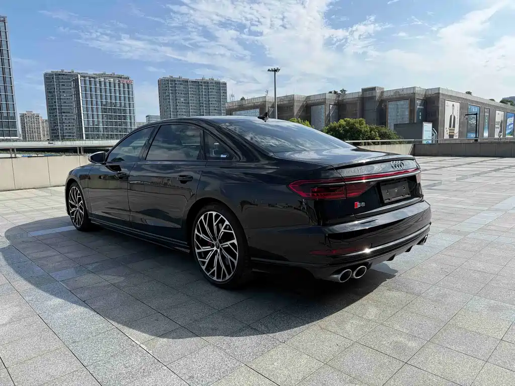 Audi S8 — миниатюра 18
