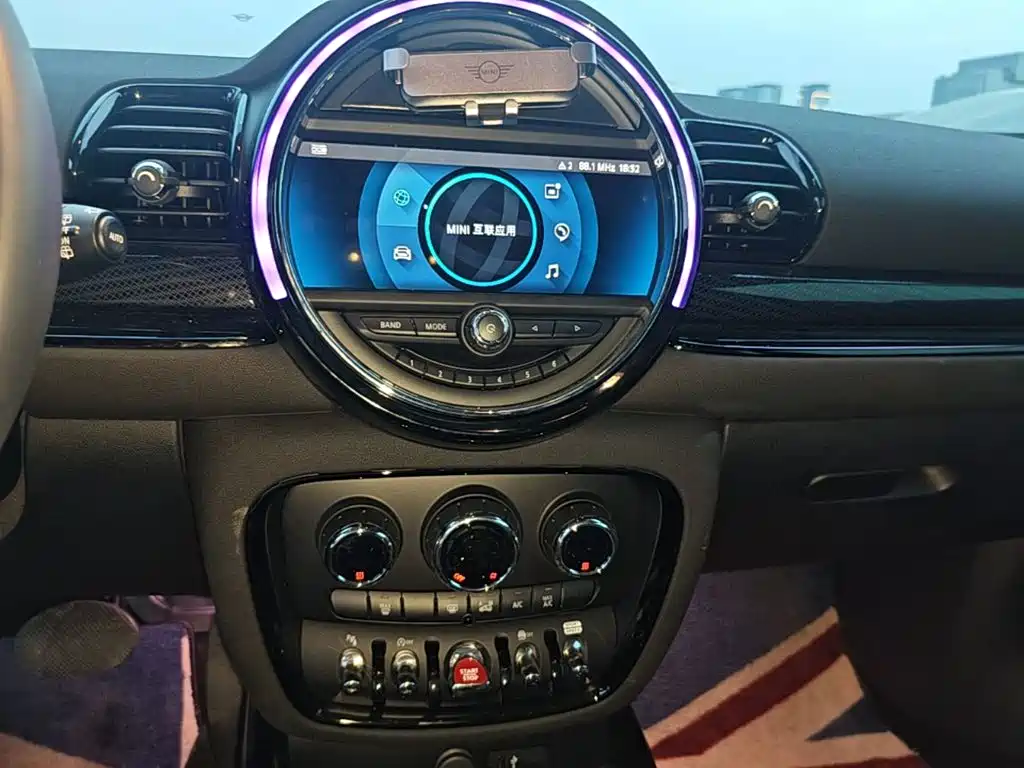 MINI Mini Clubman — миниатюра 13