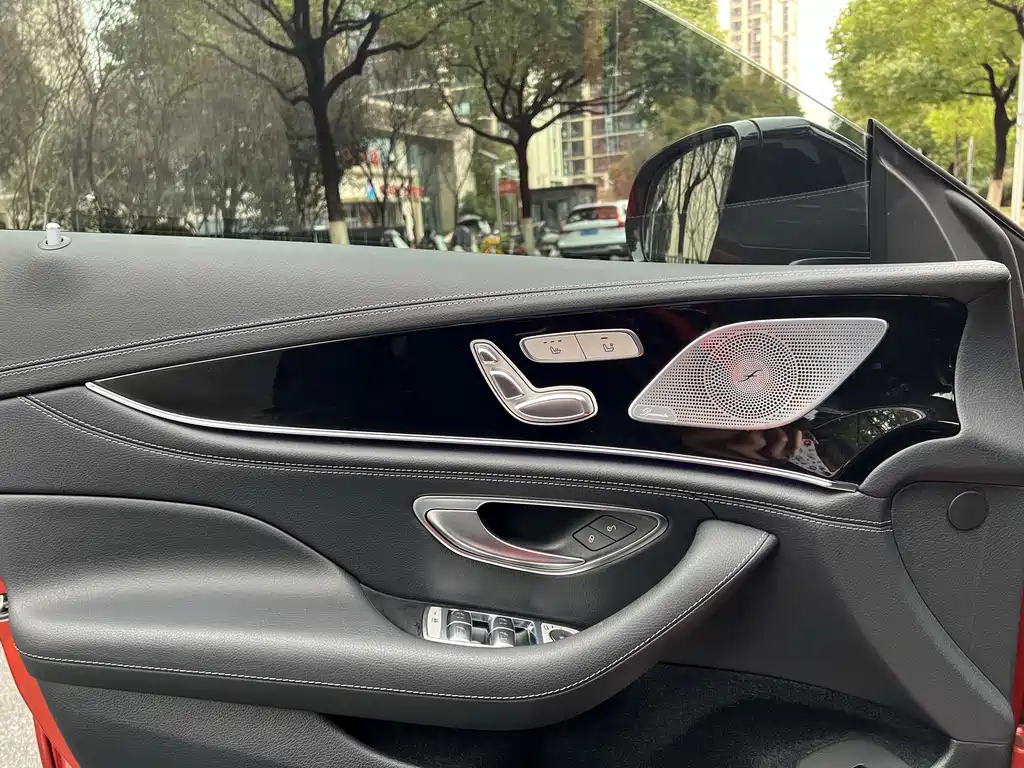 MERCEDES-BENZ AMG GT