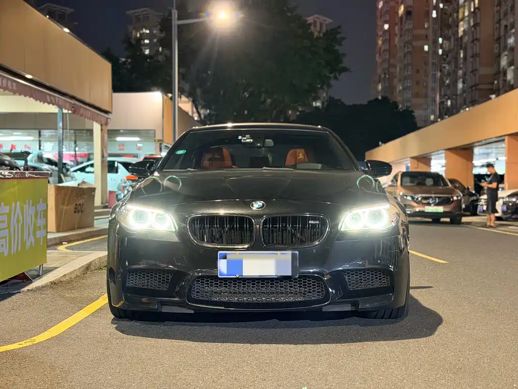 BMW M5 — миниатюра 2