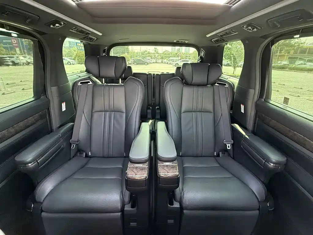 Toyota Alphard 2020 2.5L Luxury