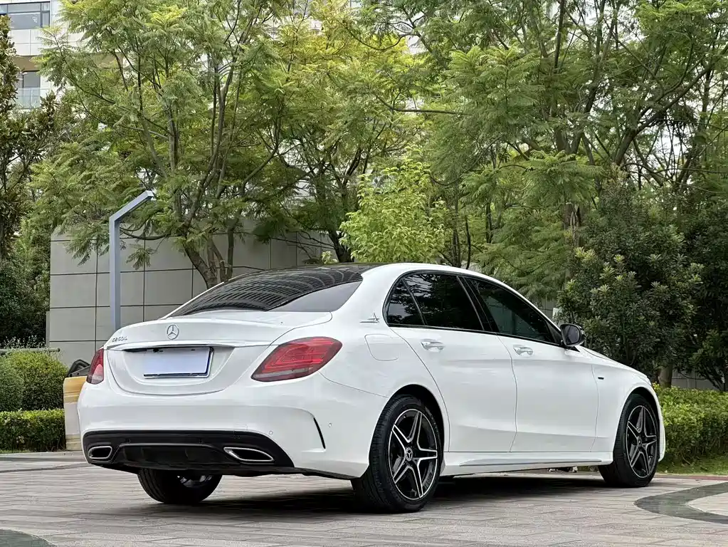 Mercedes-Benz C-Class — миниатюра 9