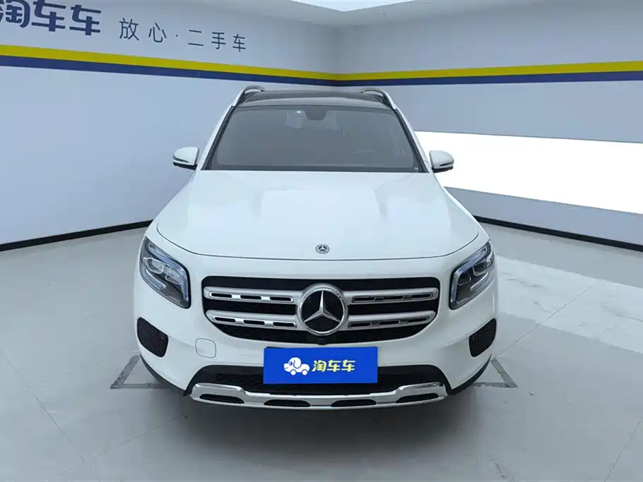 MERCEDES-BENZ GLB