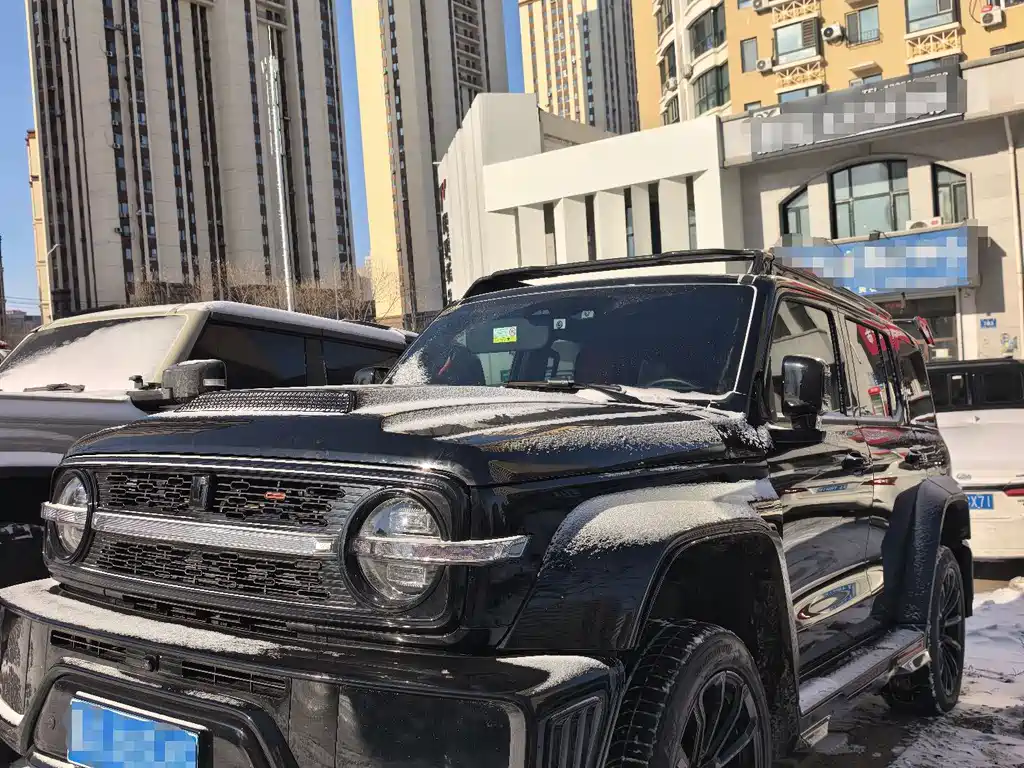 TANK CO CREATION TANK 300