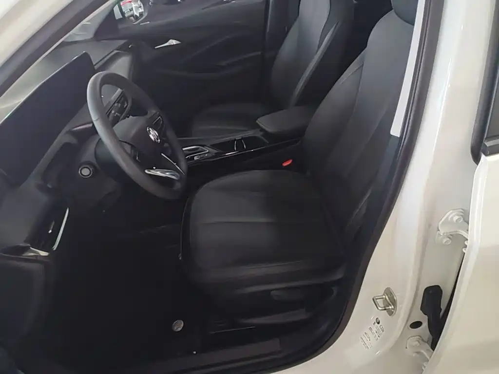 Buick Verano — миниатюра 15