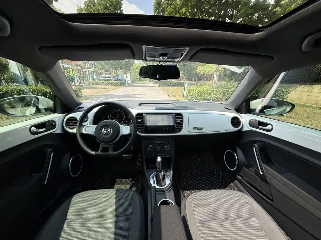 Volkswagen Beetle — миниатюра 5
