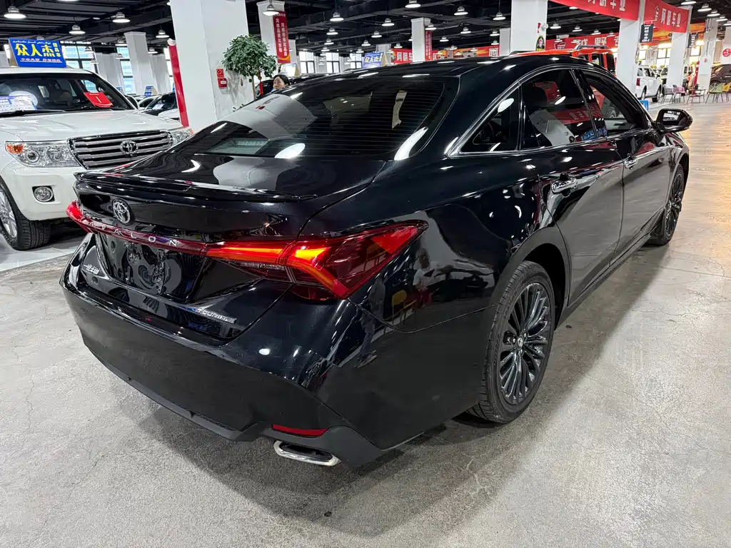 Toyota Avalon — миниатюра 5
