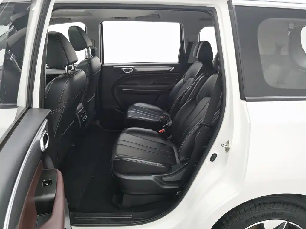 GAC Motor Trumpchi M6 — миниатюра 15