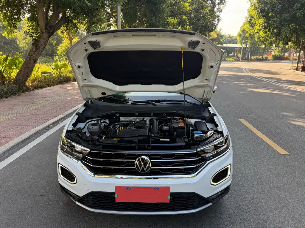 VOLKSWAGEN T ROC EXPLORING SONGS