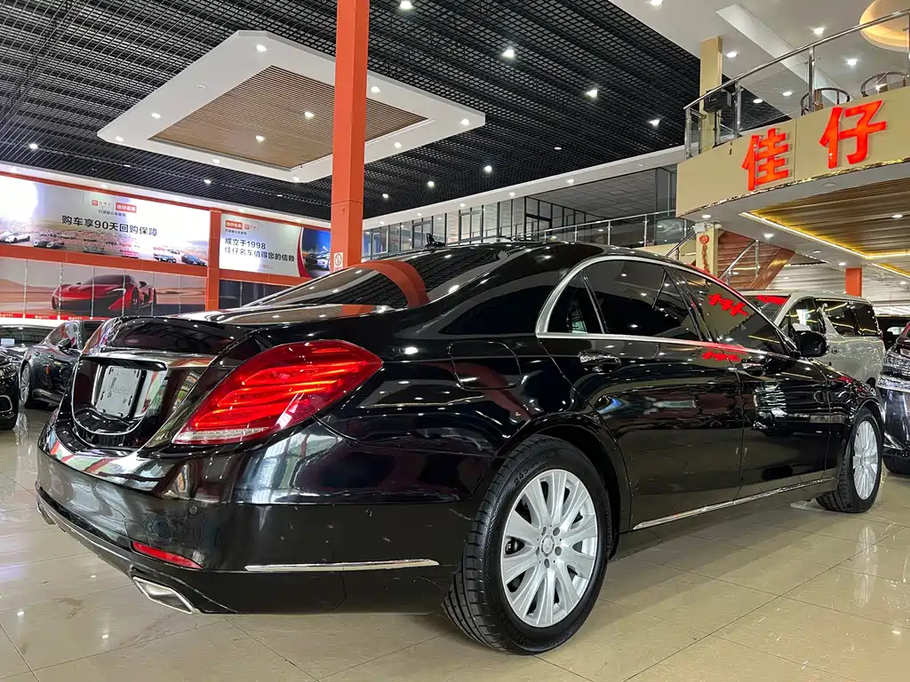 Mercedes-Benz S-Class — миниатюра 6