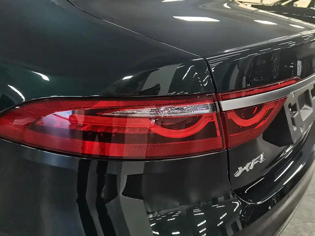 JAGUAR XFL