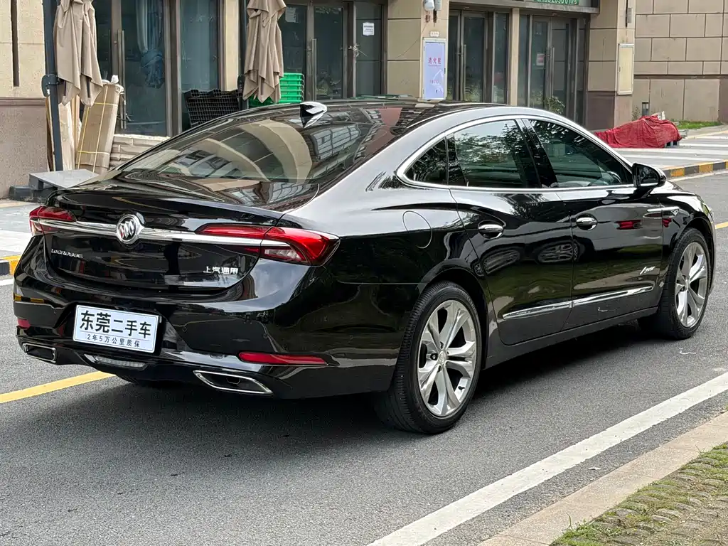 Buick LaCrosse 2022 Avenir