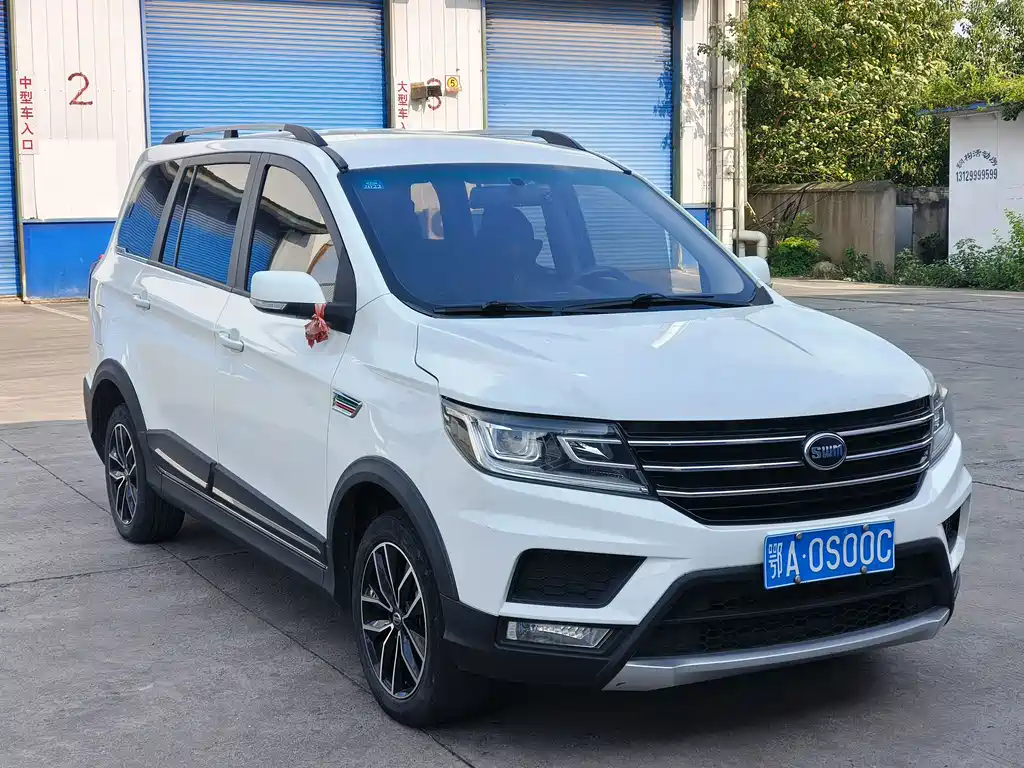 SWM SWM X3 — миниатюра 2