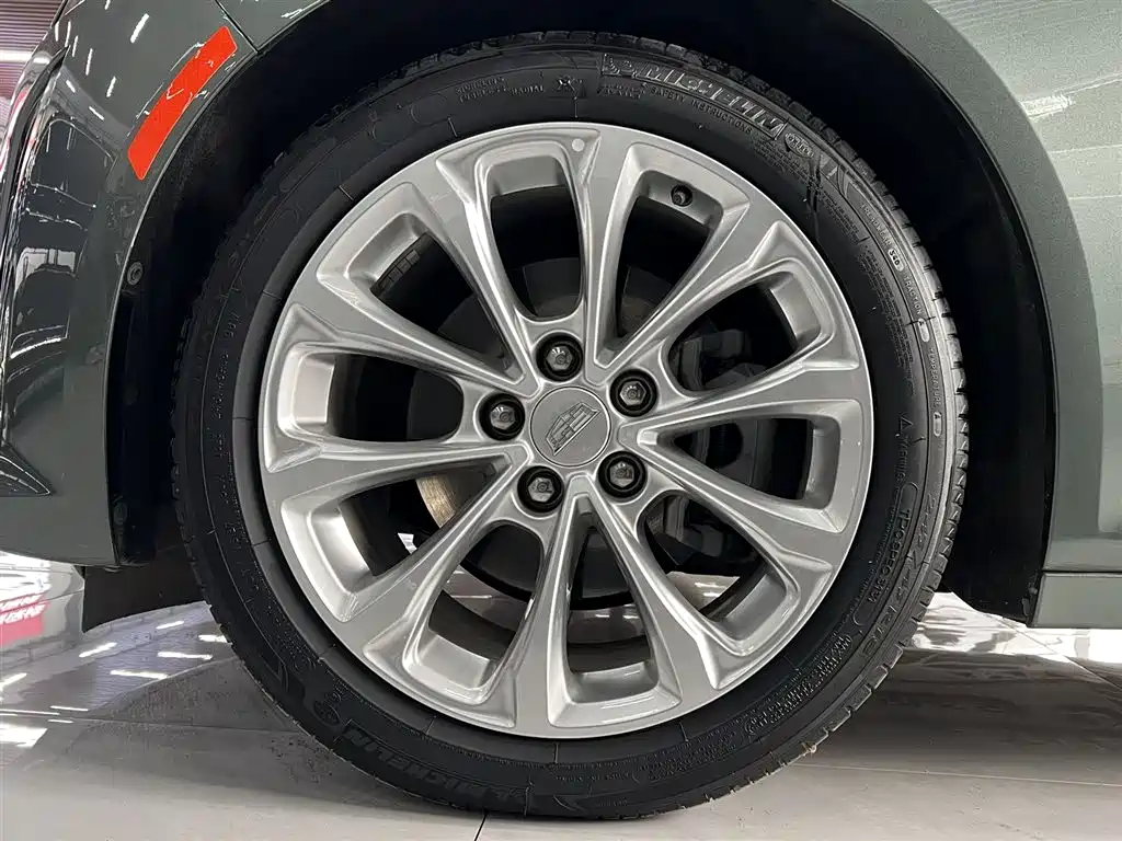 Cadillac CT5 2023 28T Luxury （ Standard ）