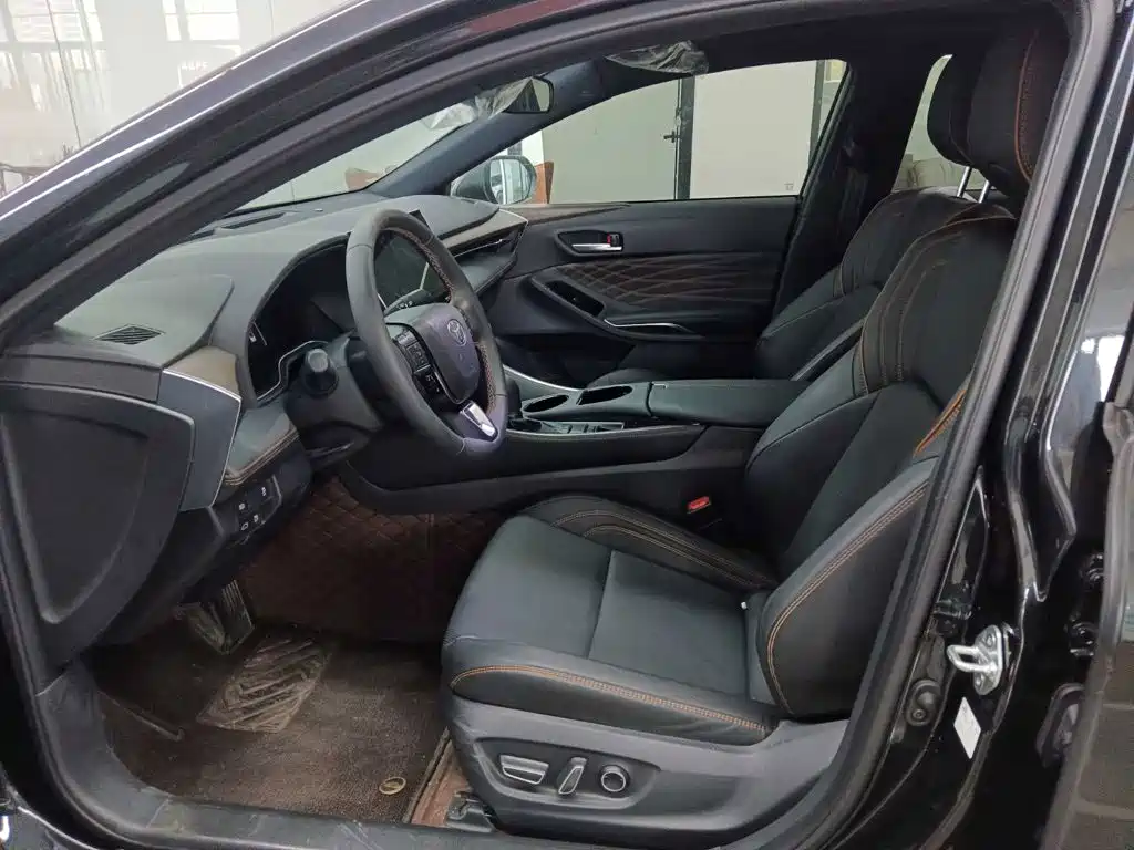 Toyota Avalon — миниатюра 8
