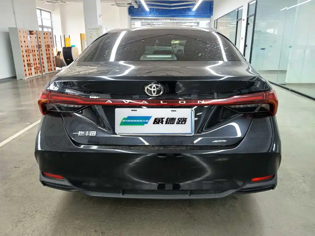 Toyota Avalon — миниатюра 4