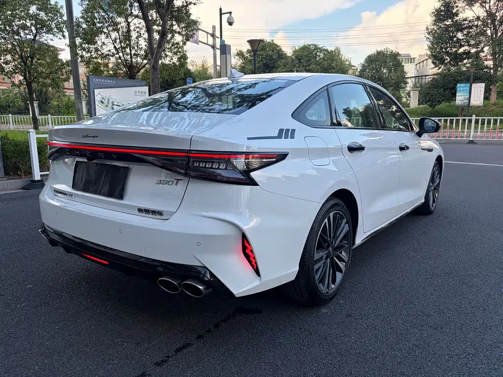 Chery Arrizo 8 — миниатюра 4