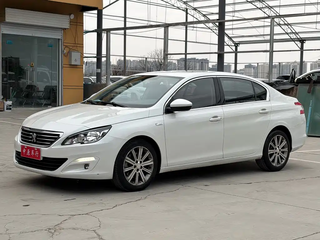 PEUGEOT 408
