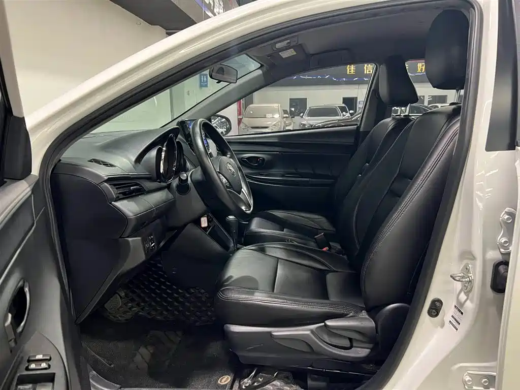 TOYOTA YARIS L ZHIXUAN