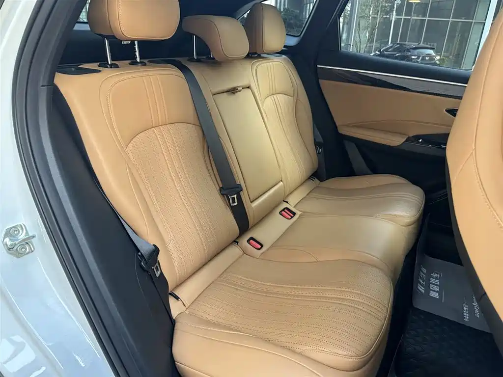 GEELY GALAXY GALAXY L7