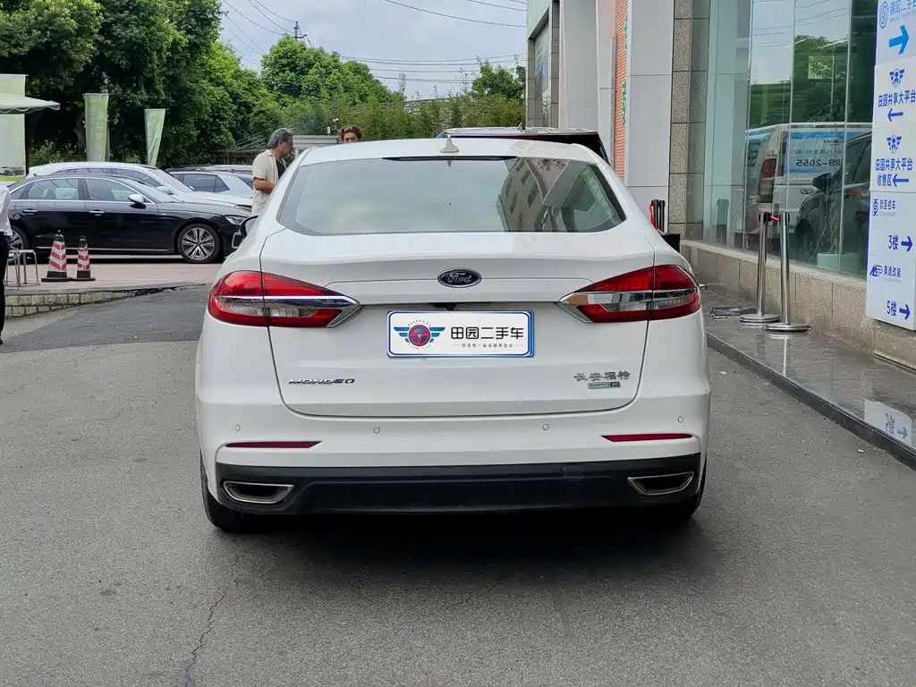 Ford Mondeo — миниатюра 5