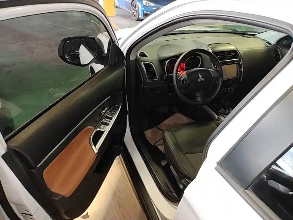 Mitsubishi ASX — миниатюра 16