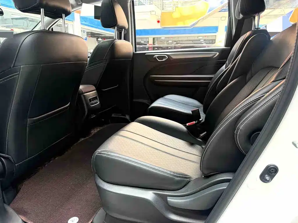 GAC Motor Trumpchi M6 — миниатюра 7