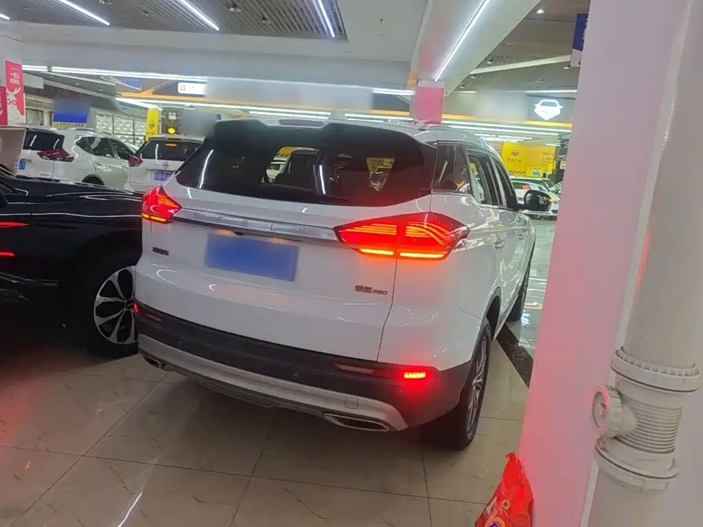 Geely Boyue — миниатюра 7