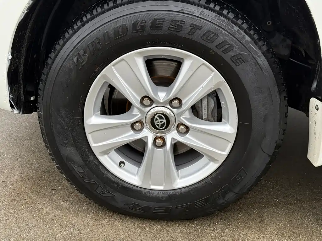 Toyota Land Cruiser — миниатюра 15