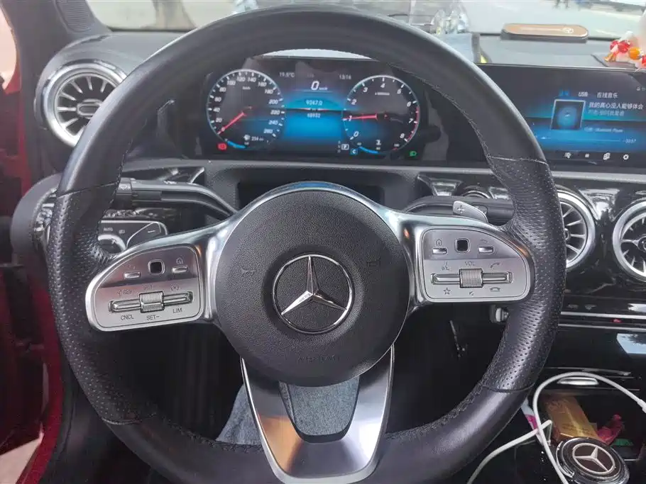 MERCEDES-BENZ A CLASS