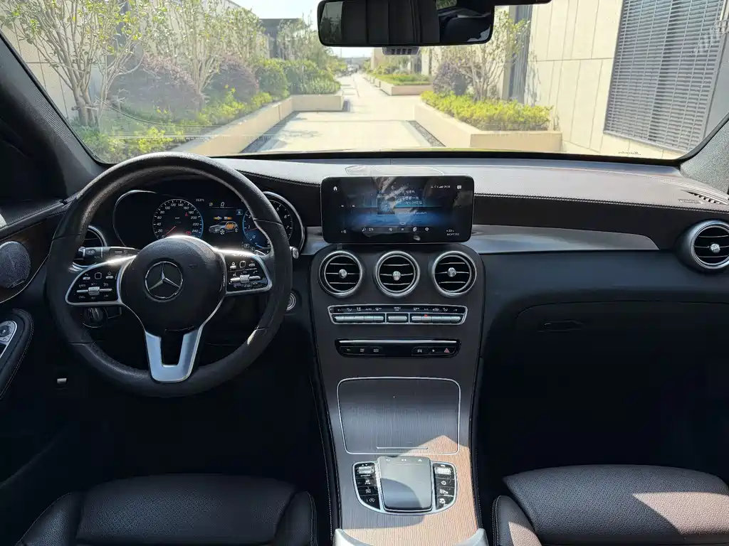 Mercedes-Benz GLC — миниатюра 6