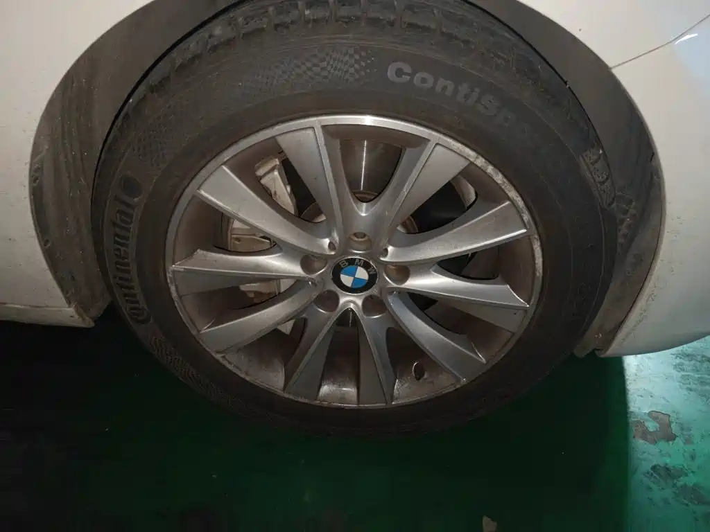 BMW 5 Series GT — миниатюра 24