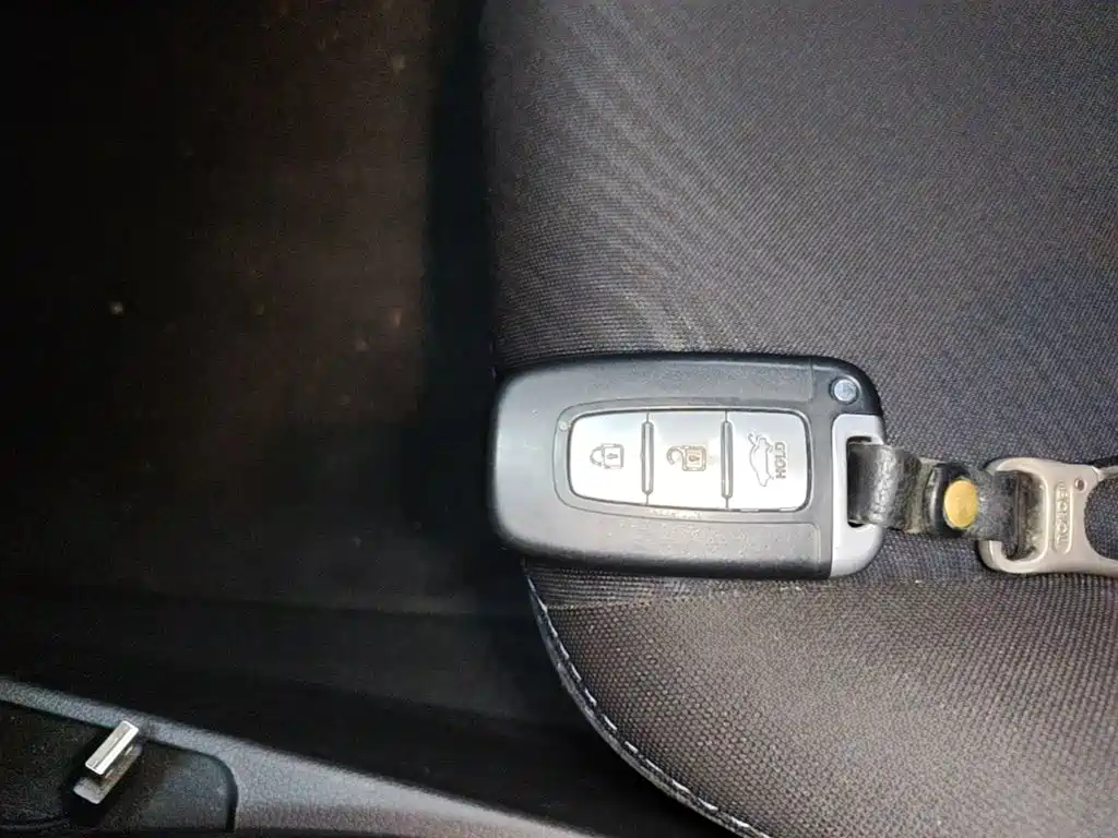 Hyundai Elantra Langdong — миниатюра 9