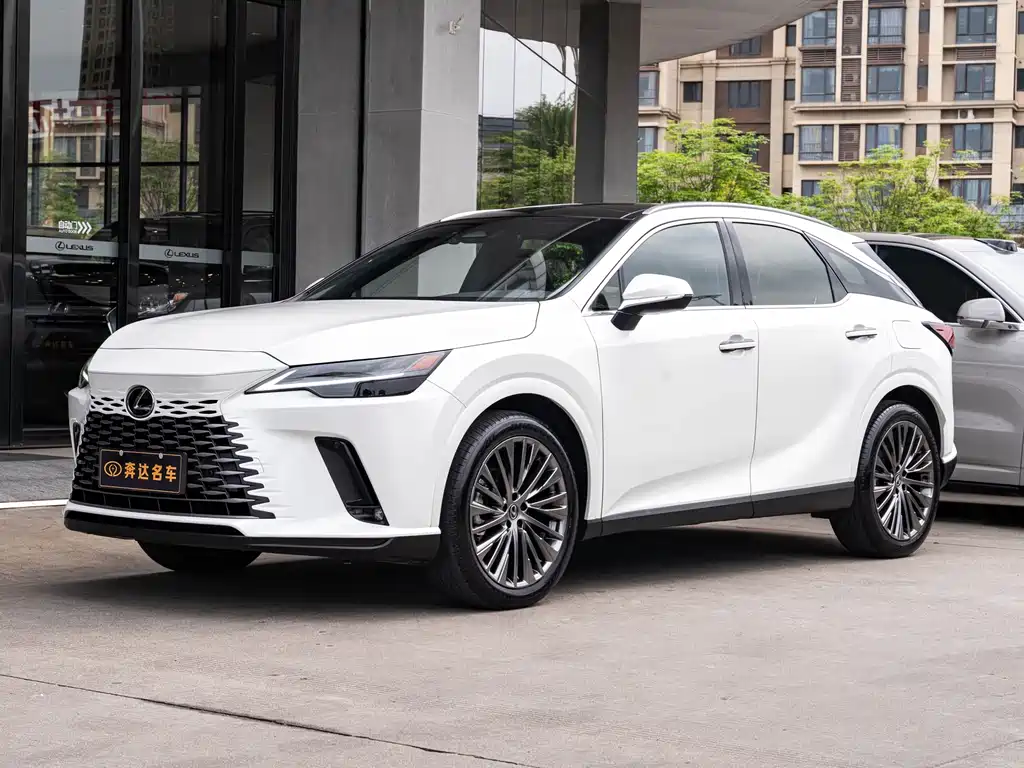 Lexus RX 2023