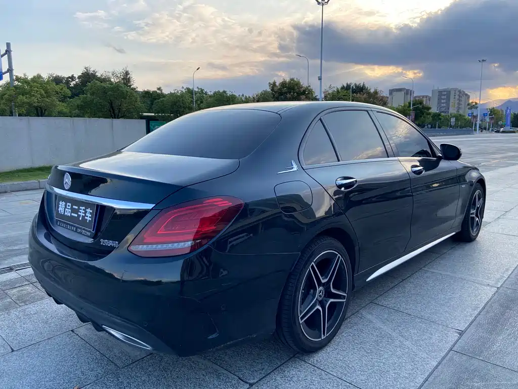 Mercedes-Benz C-Class — миниатюра 5