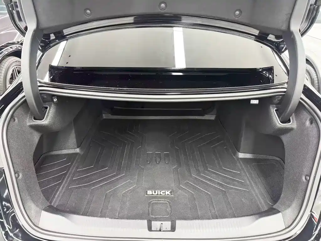 Buick LaCrosse — миниатюра 17
