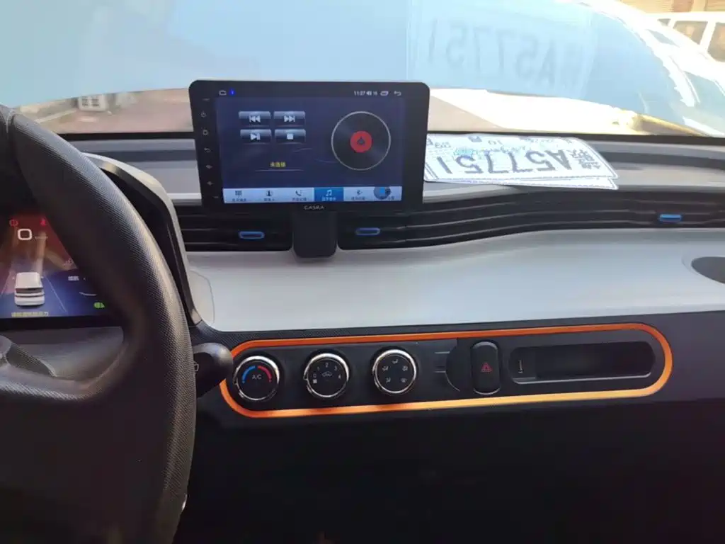 Wuling MINIEV — миниатюра 13