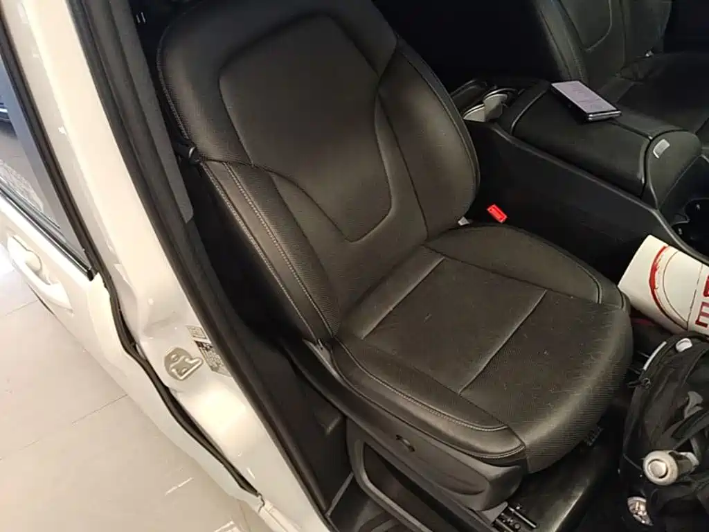 Mercedes-Benz V-Class — миниатюра 25