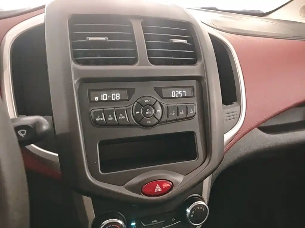 Changan BenBen — миниатюра 13